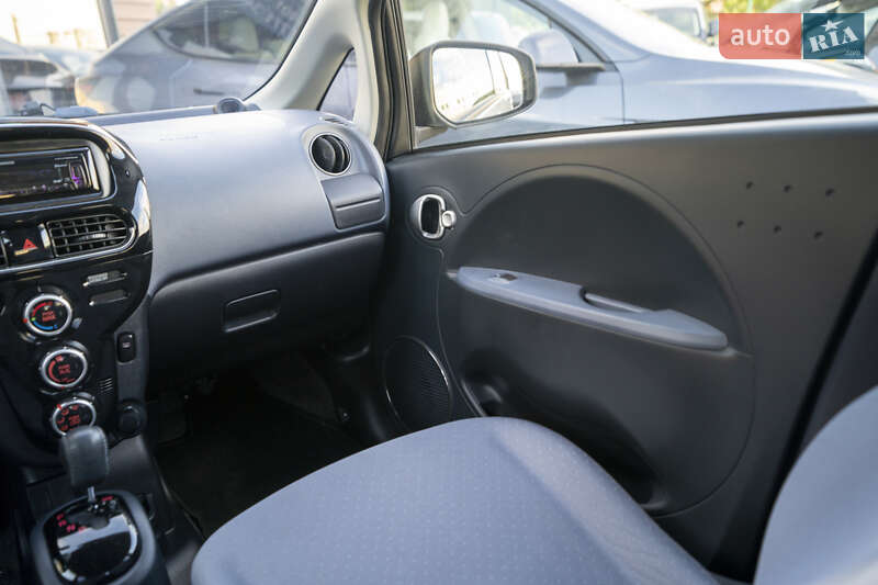 Хэтчбек Peugeot iOn 2017 в Киеве фото 19 Хэтчбек Peugeot iOn 2017 в Киеве