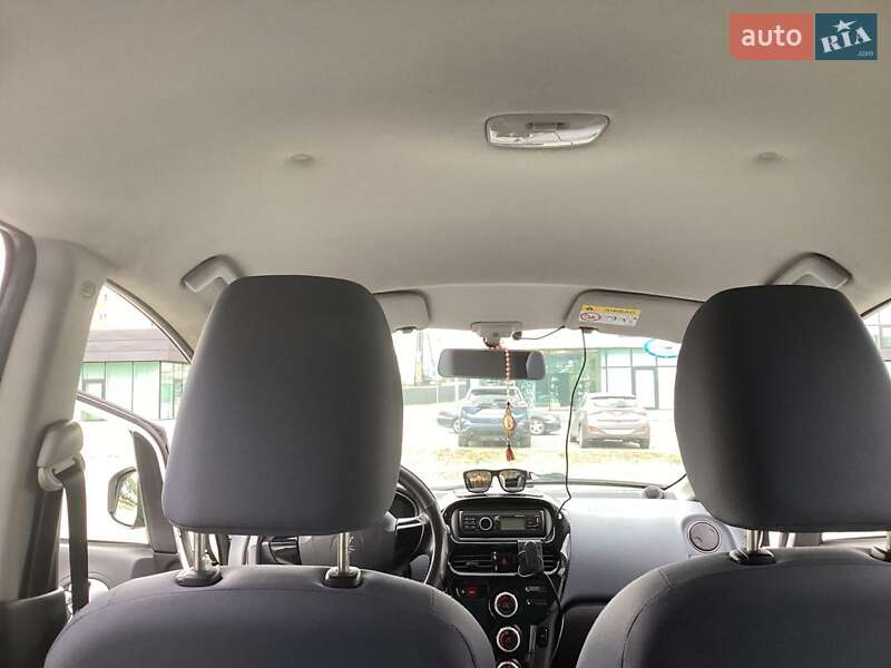 Хетчбек Peugeot iOn 2016 в Хмельницькому