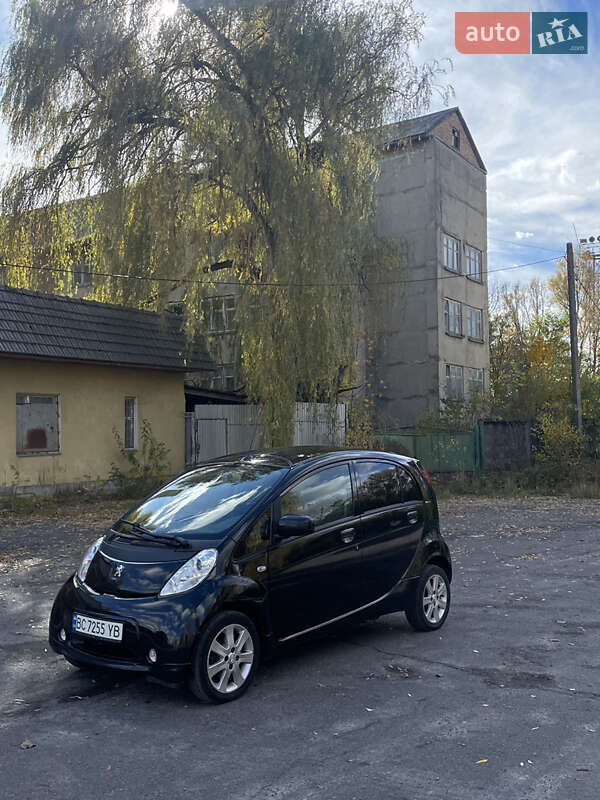 Хэтчбек Peugeot iOn 2011 в Львове фото 2 Хэтчбек Peugeot iOn 2011 в Львове