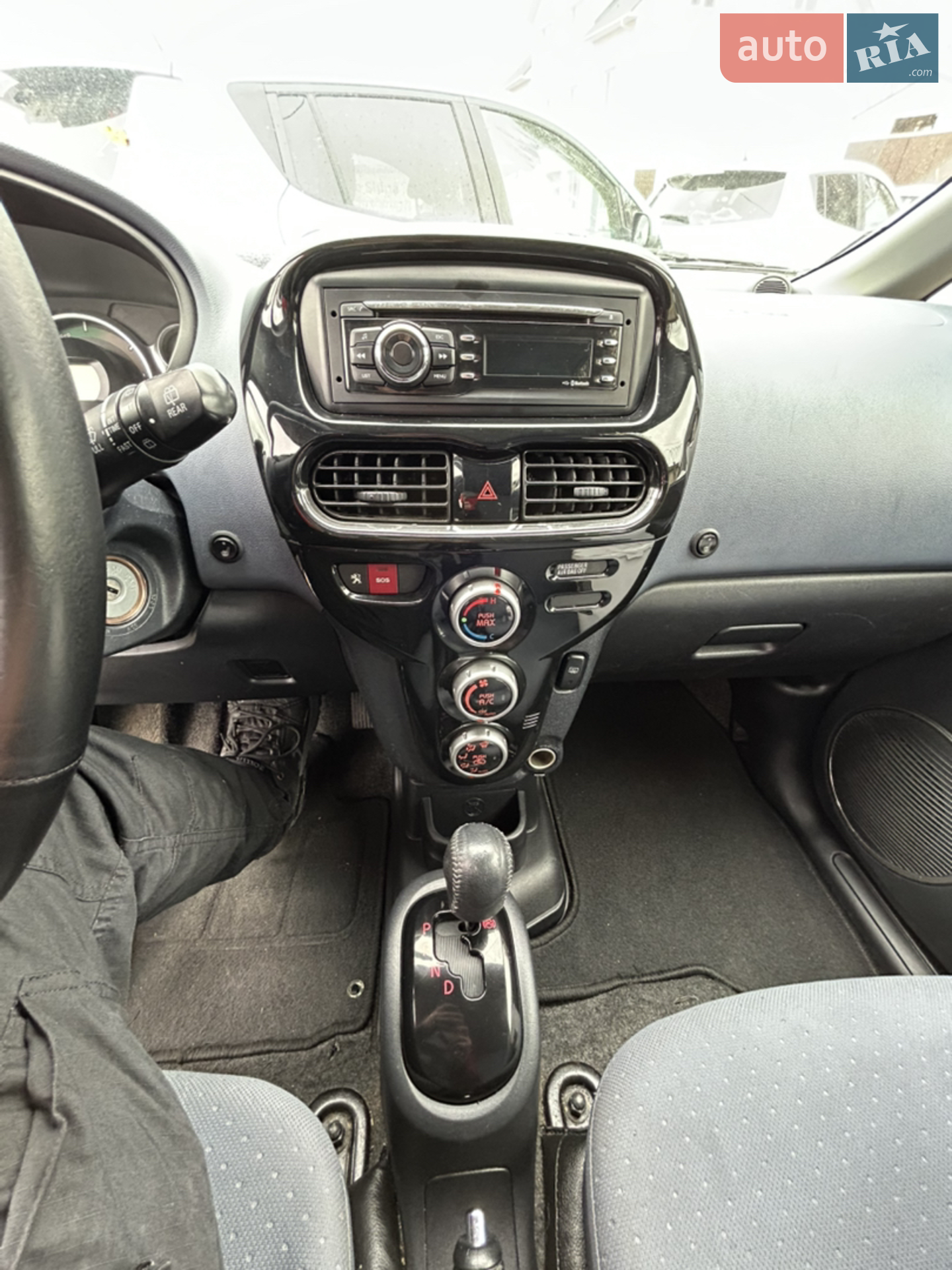 2012 Peugeot iOn - мініатюра 5