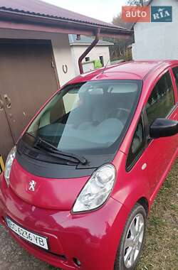 Хетчбек Peugeot iOn 2013 в Львові