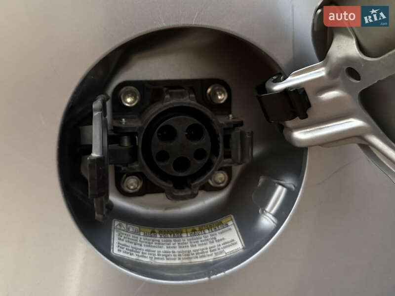 Хэтчбек Peugeot iOn 2013 в Житомире фото 22 Хэтчбек Peugeot iOn 2013 в Житомире