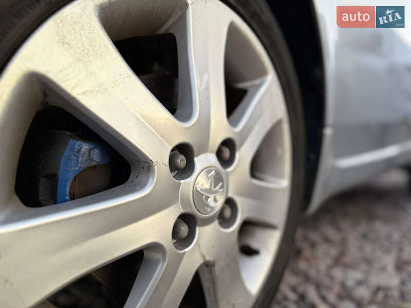 Хэтчбек Peugeot iOn 2013 в Житомире фото 27 Хэтчбек Peugeot iOn 2013 в Житомире