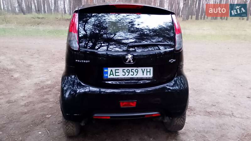 Хэтчбек Peugeot iOn 2014 в Орловщине фото 3 Хэтчбек Peugeot iOn 2014 в Орловщине