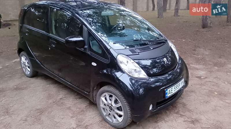 Хэтчбек Peugeot iOn 2014 в Орловщине фото 6 Хэтчбек Peugeot iOn 2014 в Орловщине