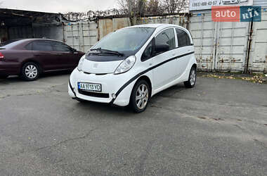 Хетчбек Peugeot iOn 2011 в Києві