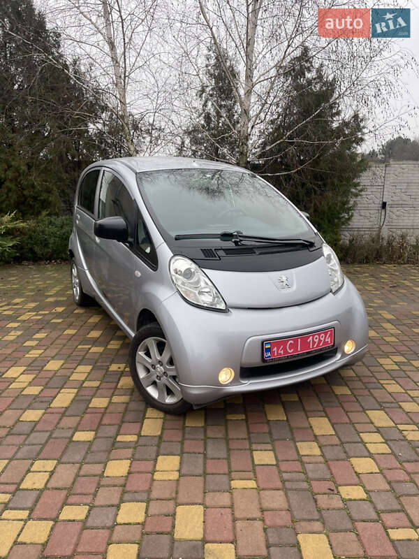 Peugeot iOn 2011 Peugeot iOn 2011