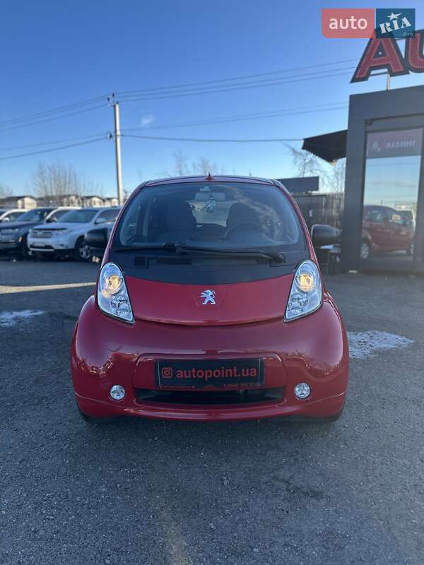 Peugeot iOn 2012 Peugeot iOn 2012