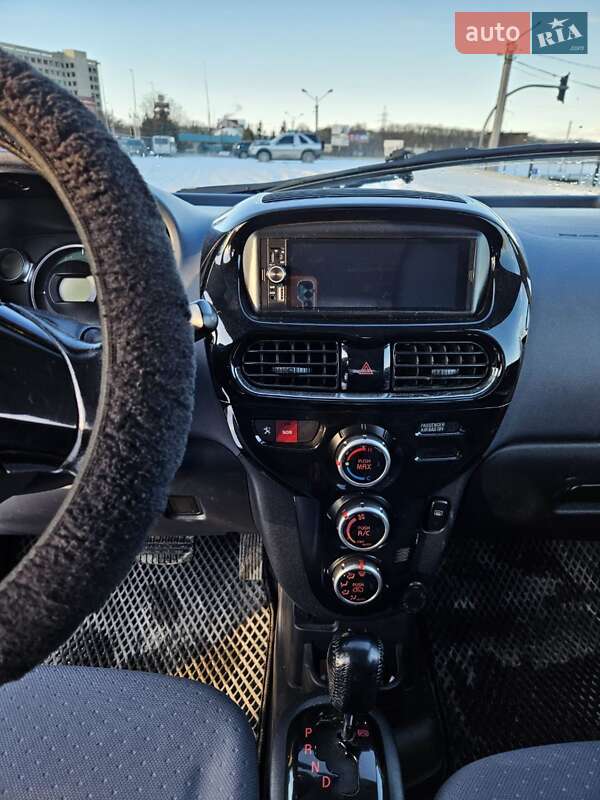 Хэтчбек Peugeot iOn 2011 в Тернополе фото 11 Хэтчбек Peugeot iOn 2011 в Тернополе