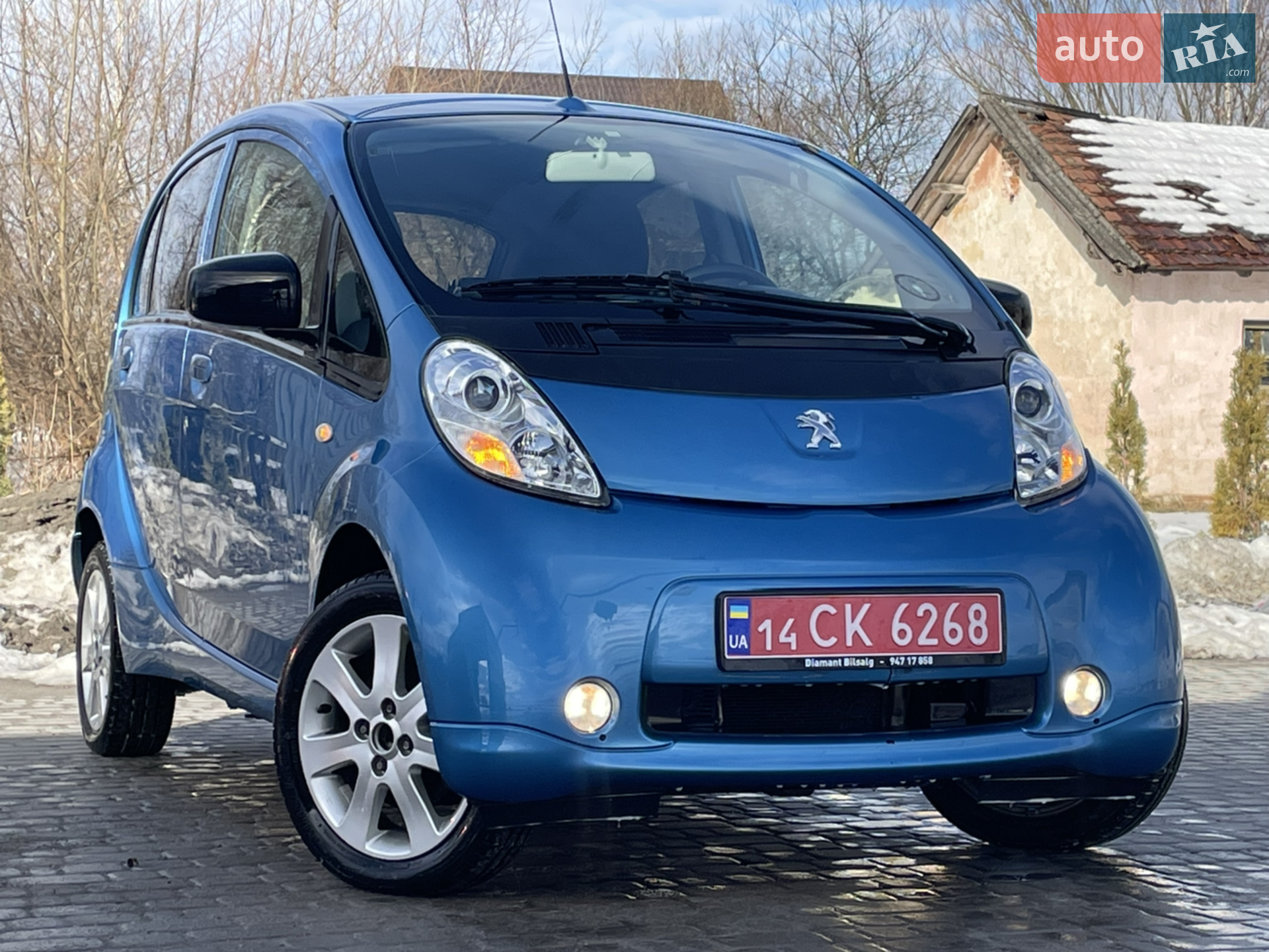 Peugeot iOn 2011