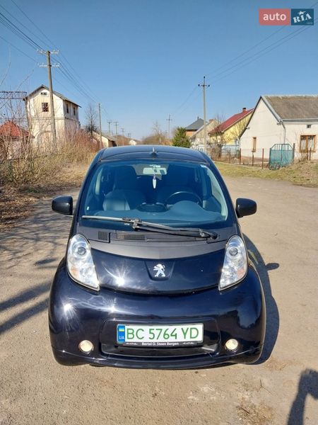 Peugeot iOn 2014