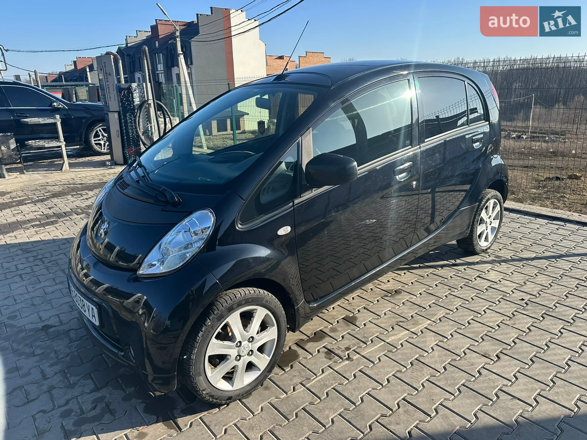 2016 Peugeot iOn - мініатюра 2