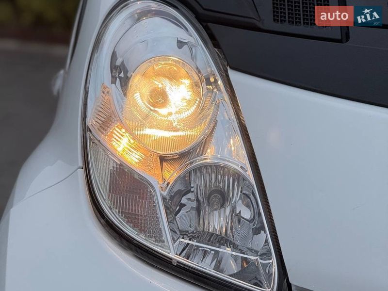 Хэтчбек Peugeot iOn 2019 в Стрые