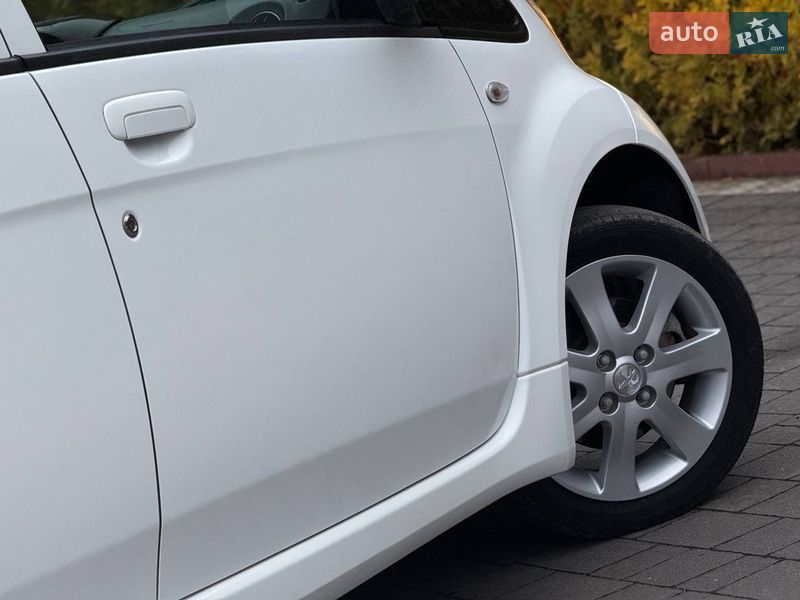 Хэтчбек Peugeot iOn 2019 в Стрые