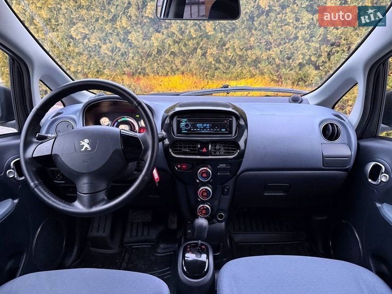 Хэтчбек Peugeot iOn 2019 в Стрые