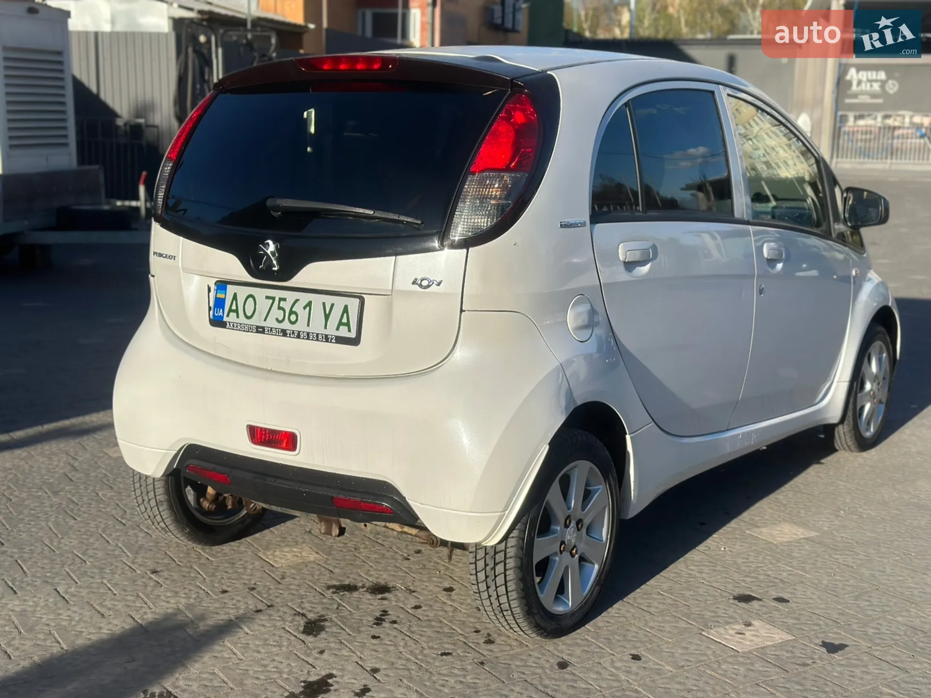 2011 Peugeot iOn - мініатюра 2