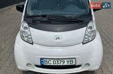 Хетчбек Peugeot iOn 2011 в Львові