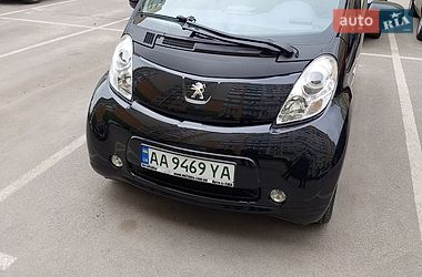 Хетчбек Peugeot iOn 2015 в Вишневому