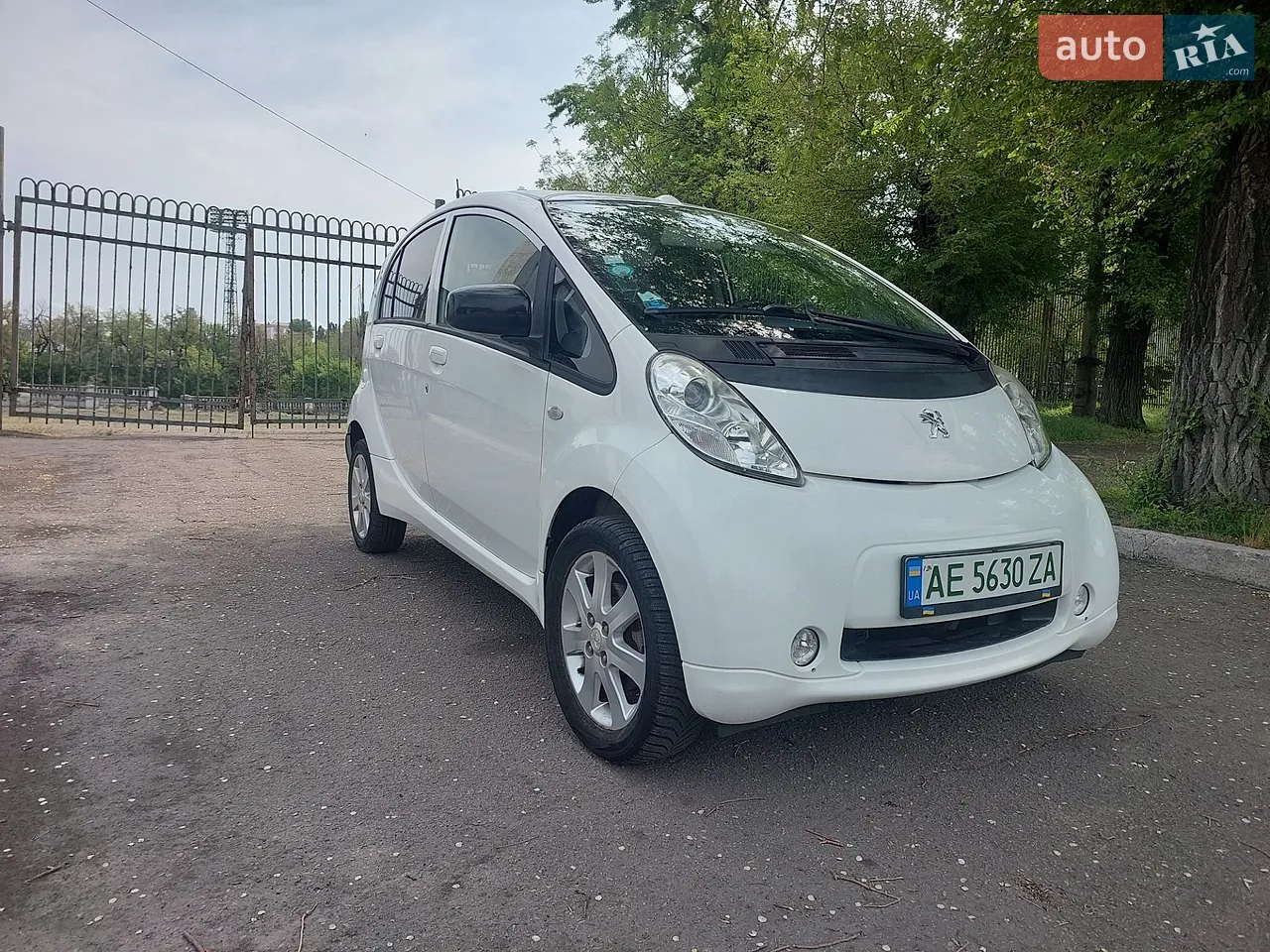 2011 Peugeot iOn - мініатюра 27