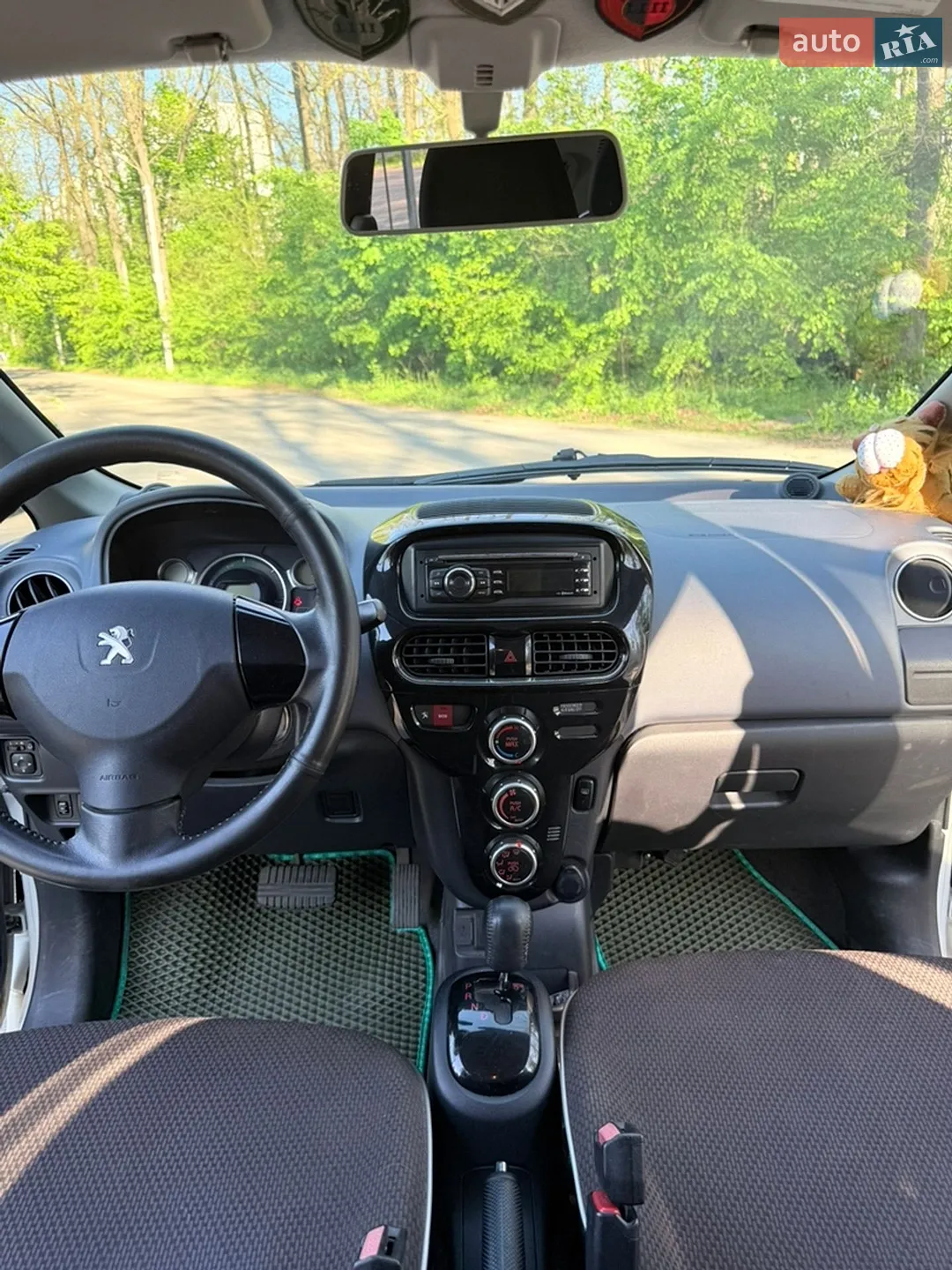 2012 Peugeot iOn - мініатюра 16