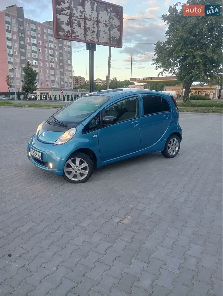 2012 Peugeot iOn - мініатюра 17