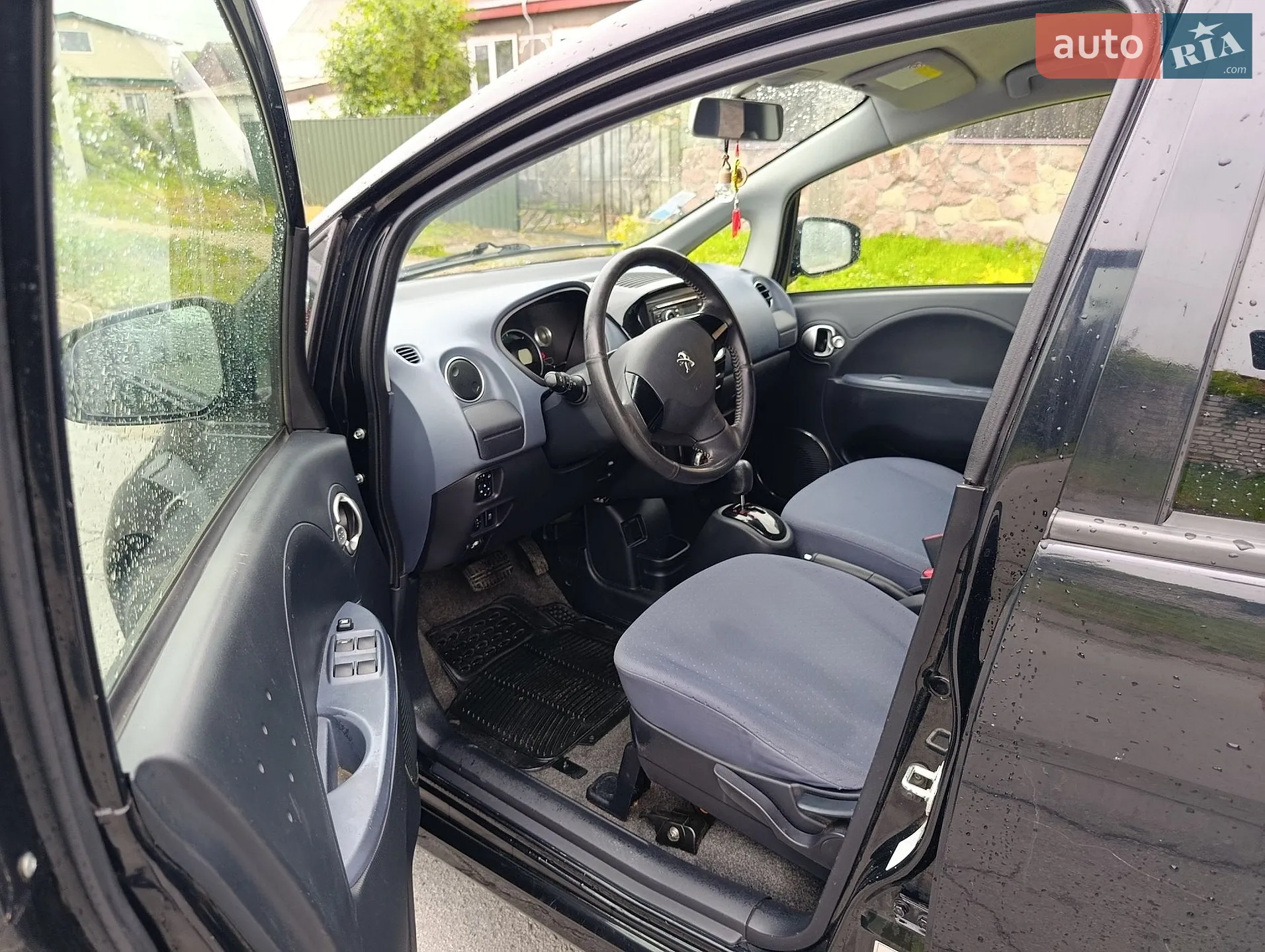 2012 Peugeot iOn - мініатюра 13