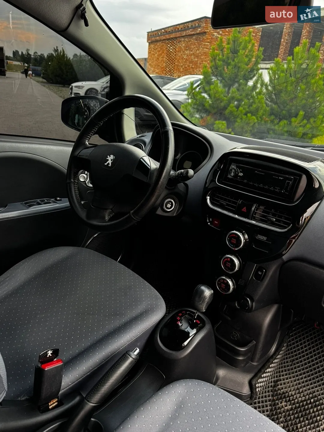 2014 Peugeot iOn - мініатюра 3