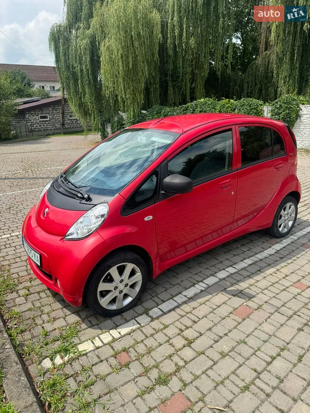 Peugeot iOn 2010