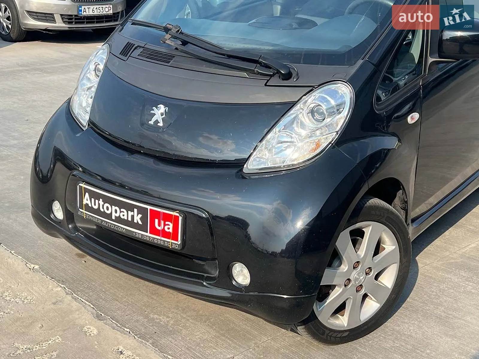2011 Peugeot iOn - мініатюра 14