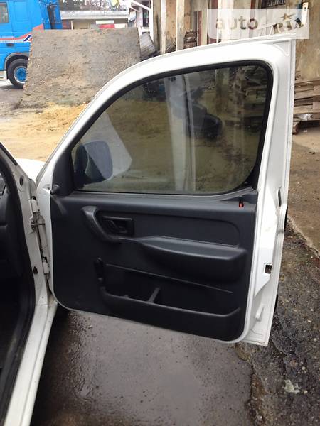 Пікап Peugeot Partner 2000 в Могилів-Подільському