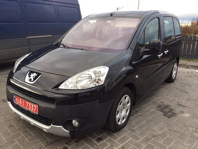 Минивэн Peugeot Partner 2009 в Луцке