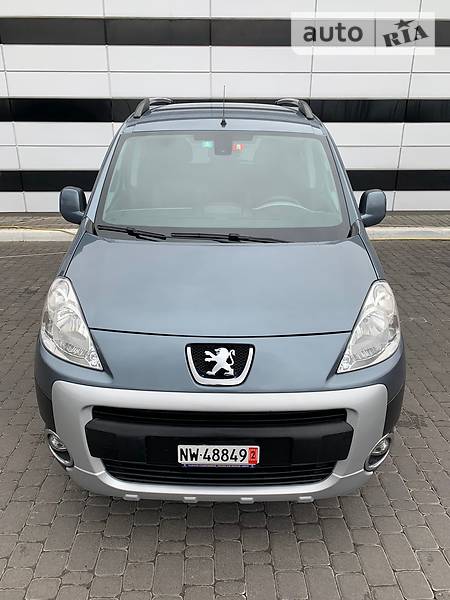 Мінівен Peugeot Partner 2011 в Рівному