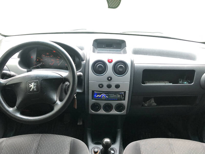 Минивэн Peugeot Partner 2003 в Хмельнике