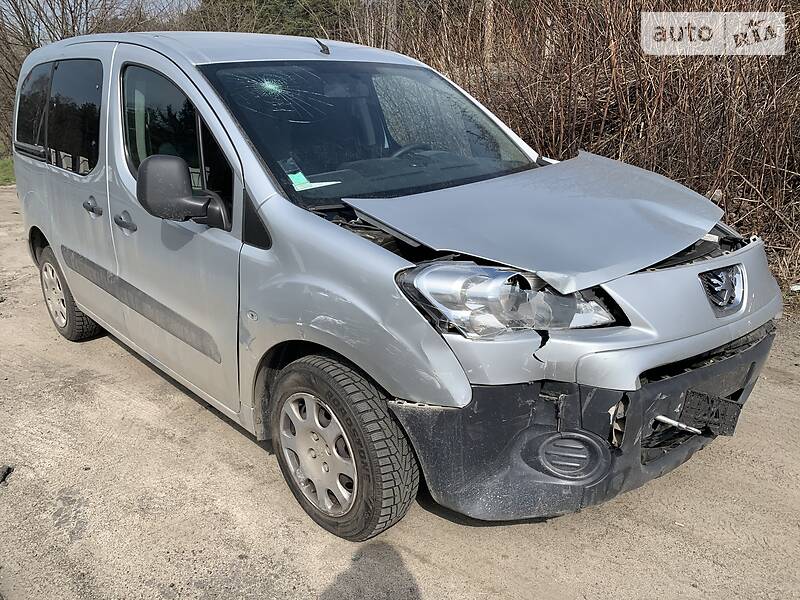 Мінівен Peugeot Partner 2011 в Києві фото 3 Мінівен Peugeot Partner 2011 в Києві