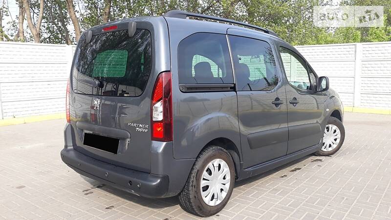 Мінівен Peugeot Partner 2014 в Рівному