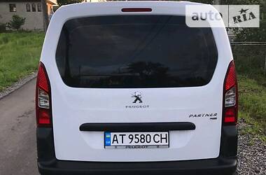 Грузопассажирский фургон Peugeot Partner 2015 в Коломые