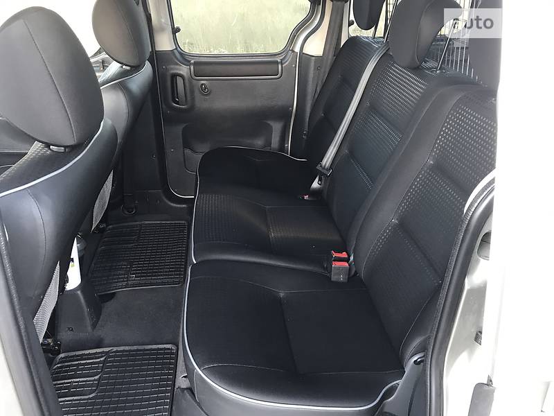 Мінівен Peugeot Partner 2007 в Києві