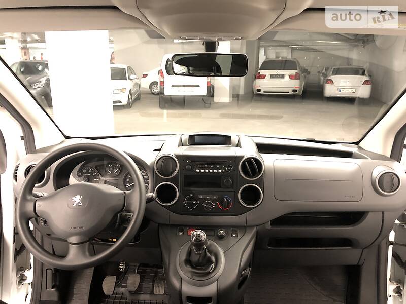Універсал Peugeot Partner 2017 в Києві фото 6 Універсал Peugeot Partner 2017 в Києві