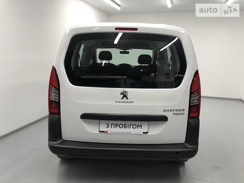 Універсал Peugeot Partner 2017 в Києві фото 14 Універсал Peugeot Partner 2017 в Києві