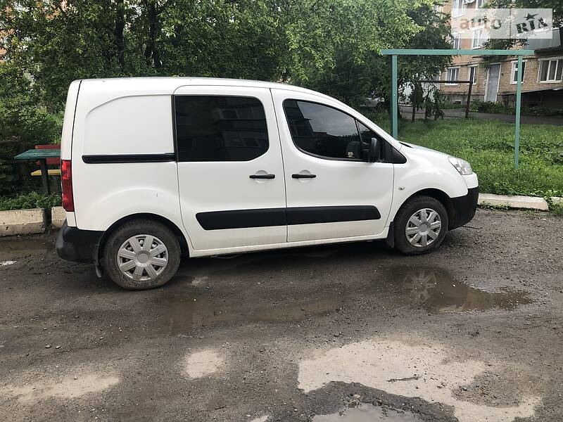 Минивэн Peugeot Partner 2009 в Волочиске