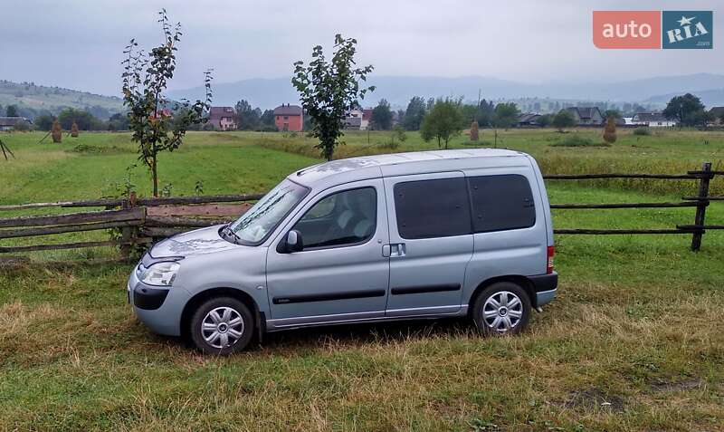Мінівен Peugeot Partner 2012 в Івано-Франківську