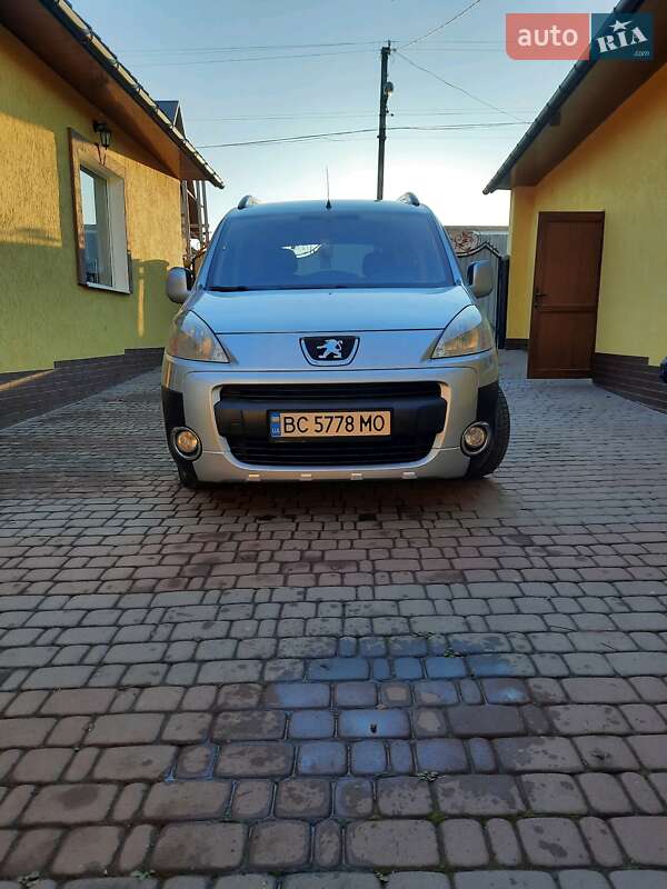 Мінівен Peugeot Partner 2011 в Чернівцях фото 17 Мінівен Peugeot Partner 2011 в Чернівцях