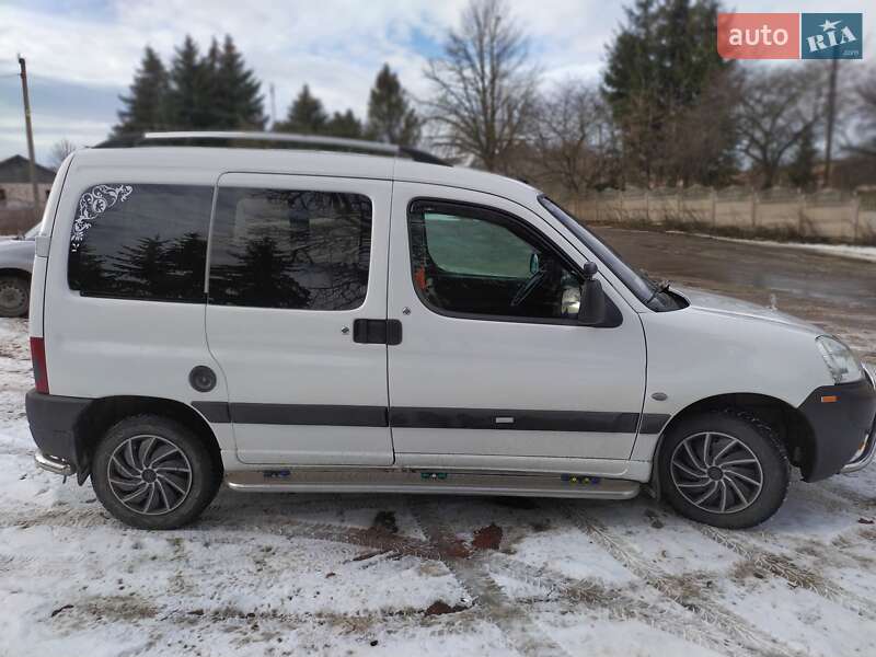 Мінівен Peugeot Partner 2005 в Чорткові