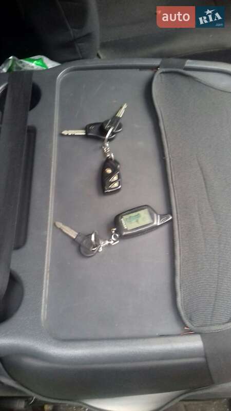 Универсал Peugeot Partner 1999 в Днепре