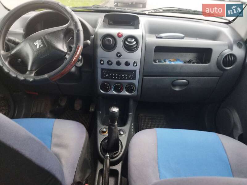 Мінівен Peugeot Partner 2005 в Здолбуніві
