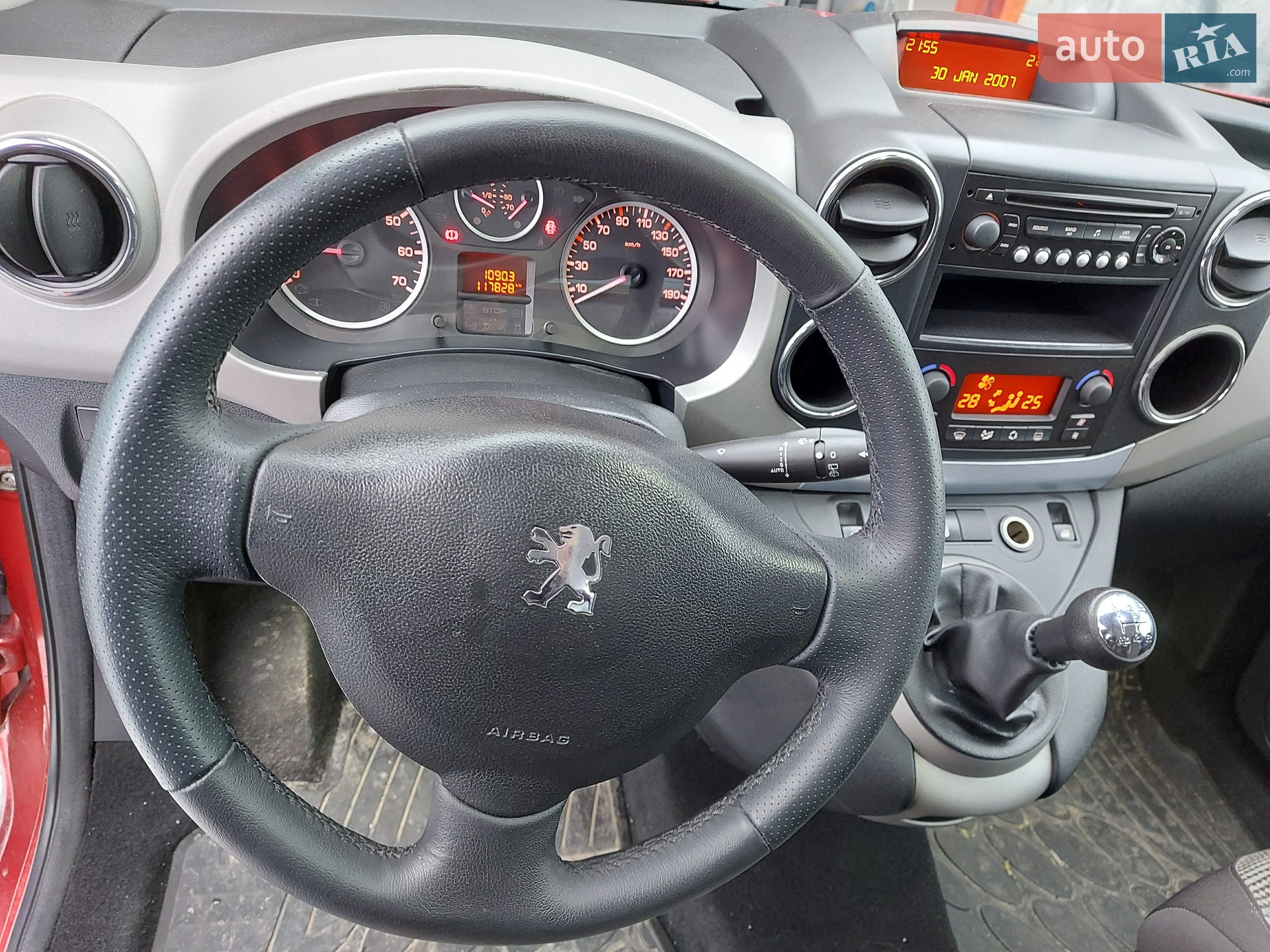 2012 Peugeot Partner - мініатюра 2