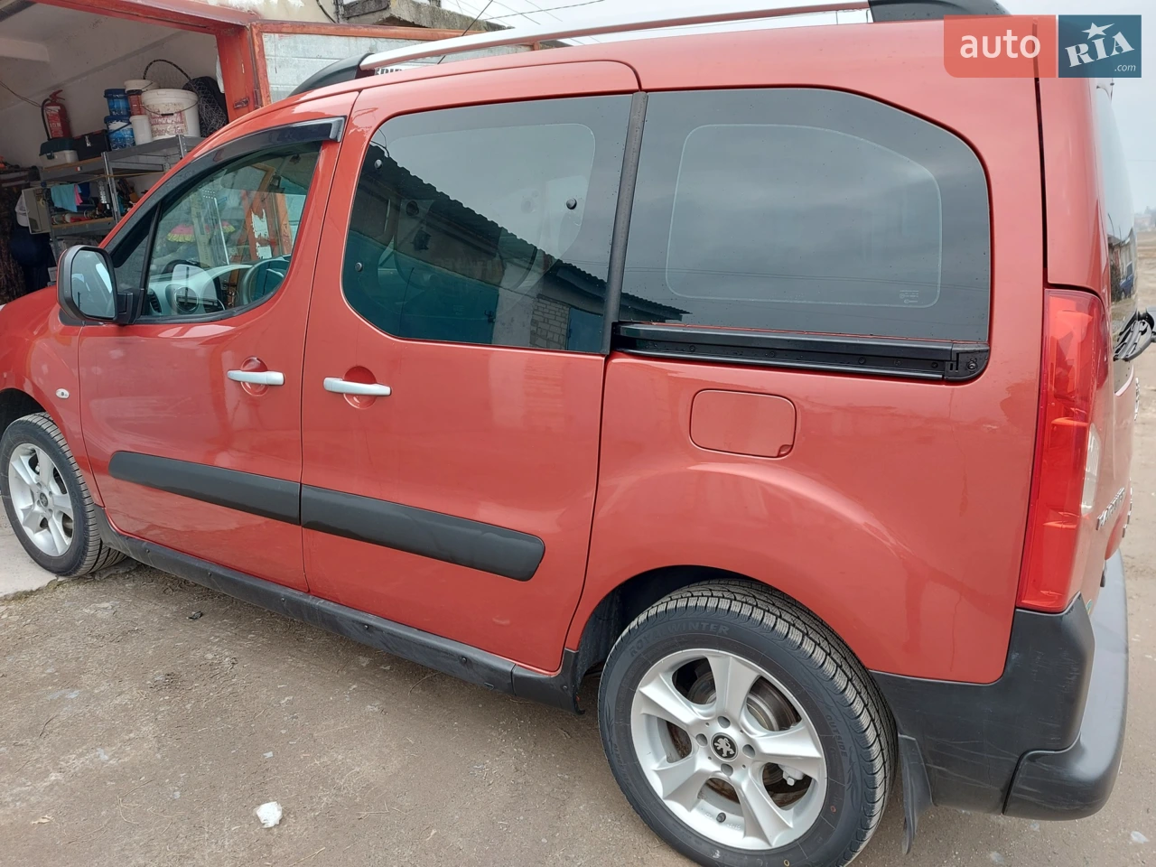 2011 Peugeot Partner - мініатюра 28