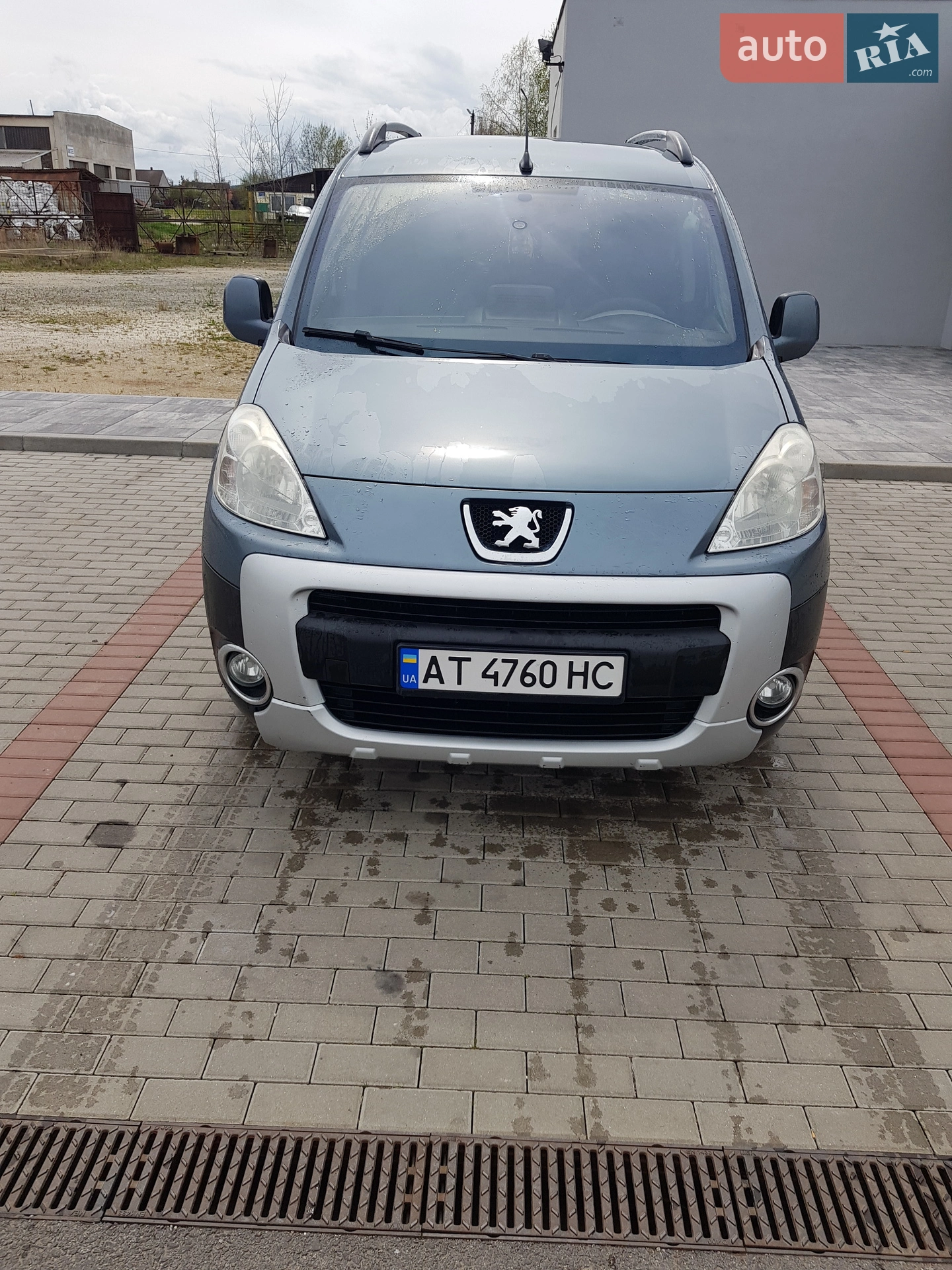 2011 Peugeot Partner - фото 1