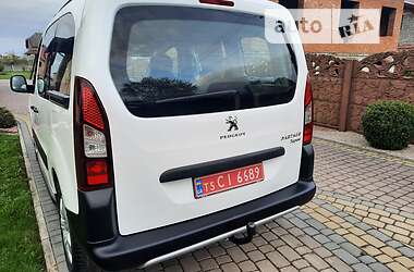 Минивэн Peugeot Partner 2017 в 