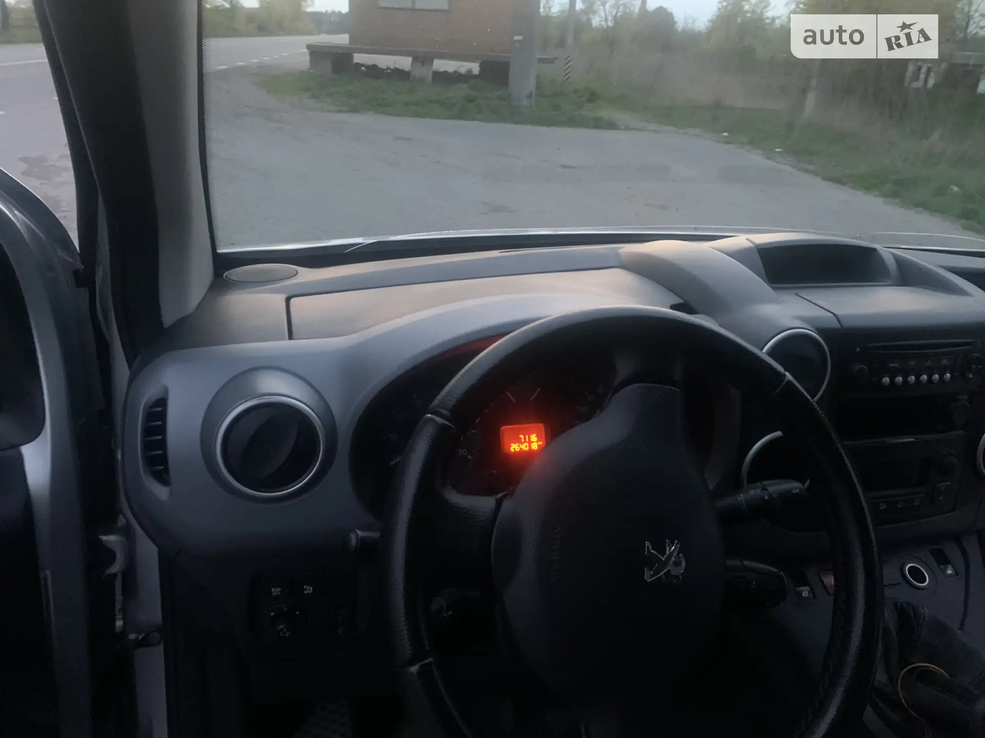 2012 Peugeot Partner - мініатюра 9